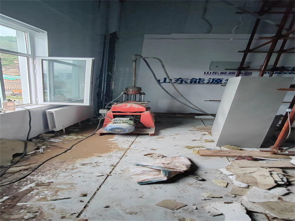 鹤城地基基础下沉墙体裂缝加固注浆顶升施工